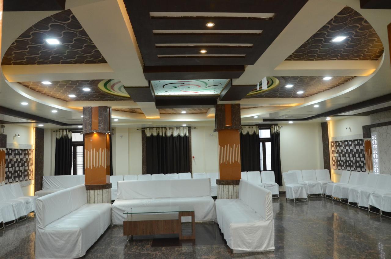 Rahil Palace * Varanasi