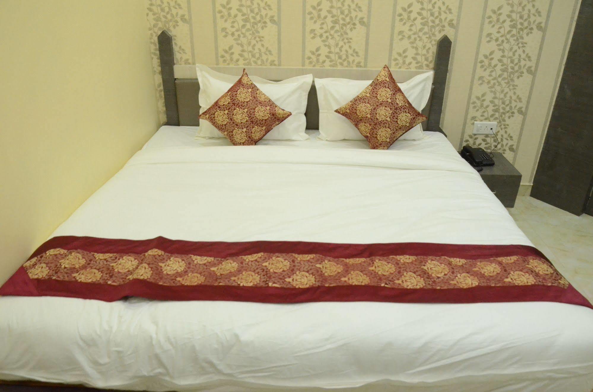 Rahil Palace * Varanasi