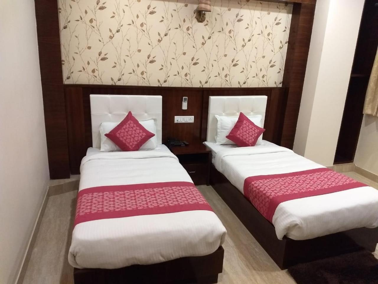 Hotel Rahil Palace *